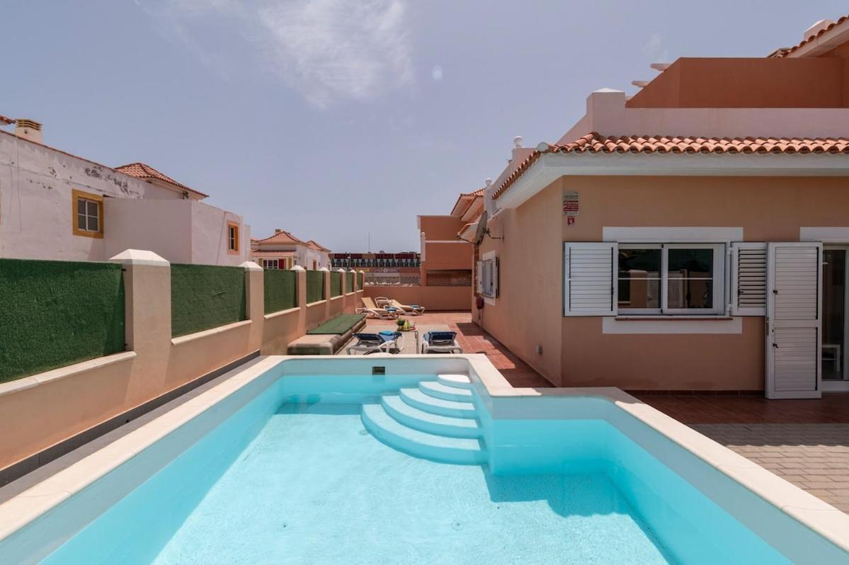PISCINA Y TERRAZA PRIVADA mejor equipado Caleta De Fuste Exterior foto
