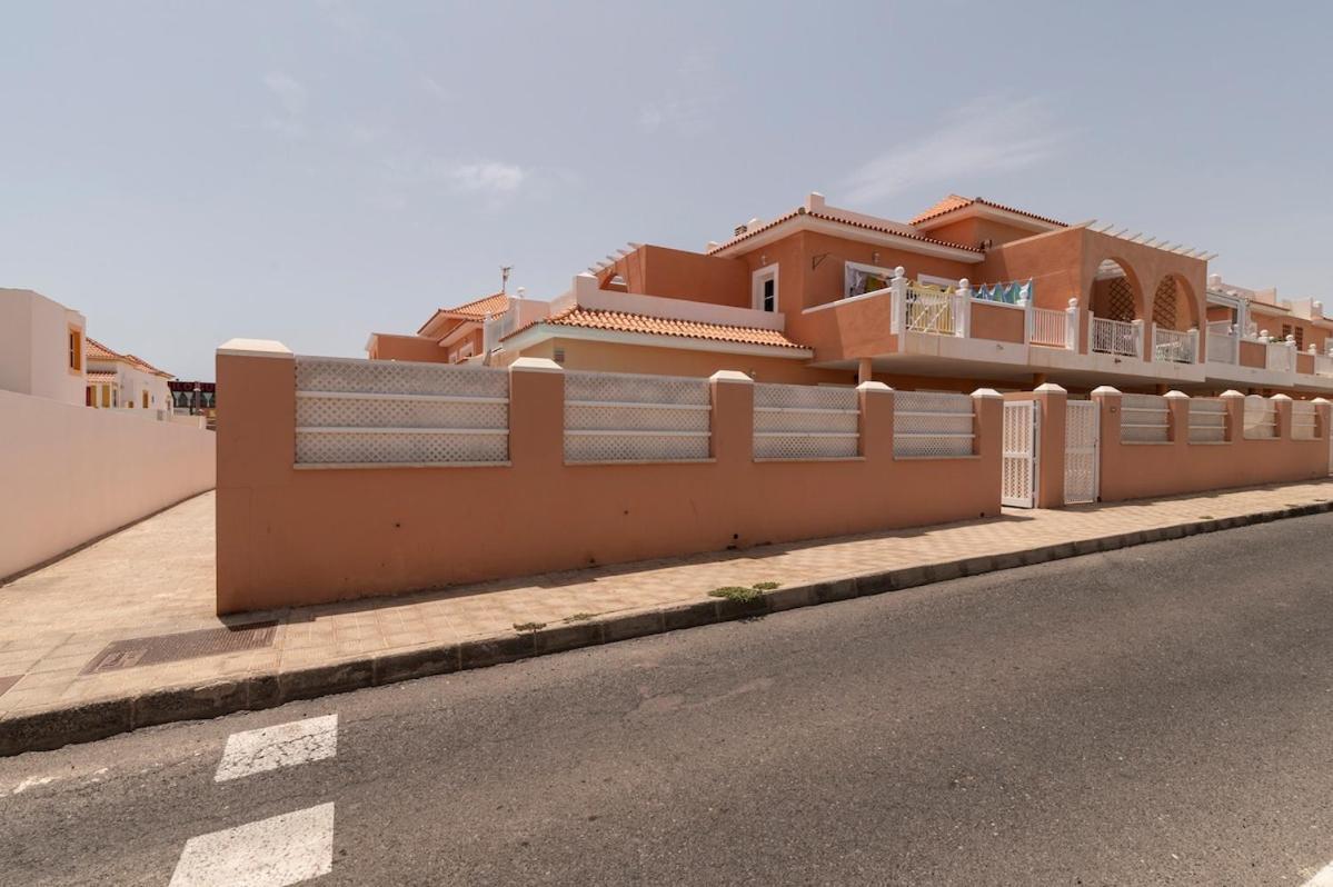 PISCINA Y TERRAZA PRIVADA mejor equipado Caleta De Fuste Exterior foto